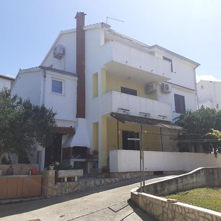 Apartmani Karuza Novalja Luaran gambar
