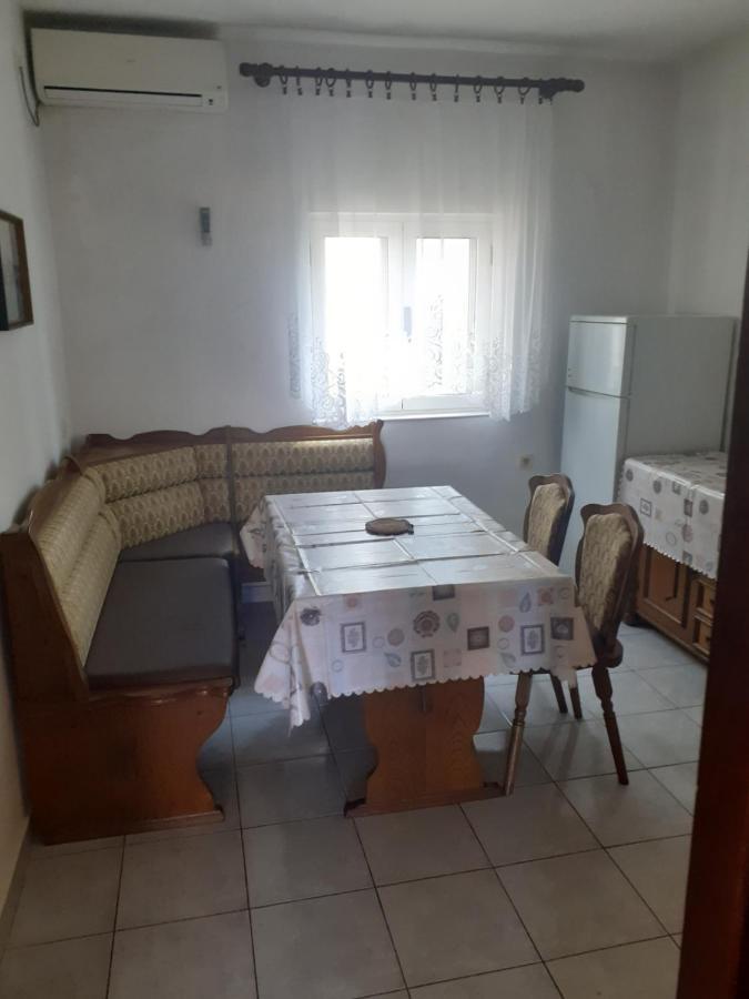 Apartmani Karuza Novalja Luaran gambar
