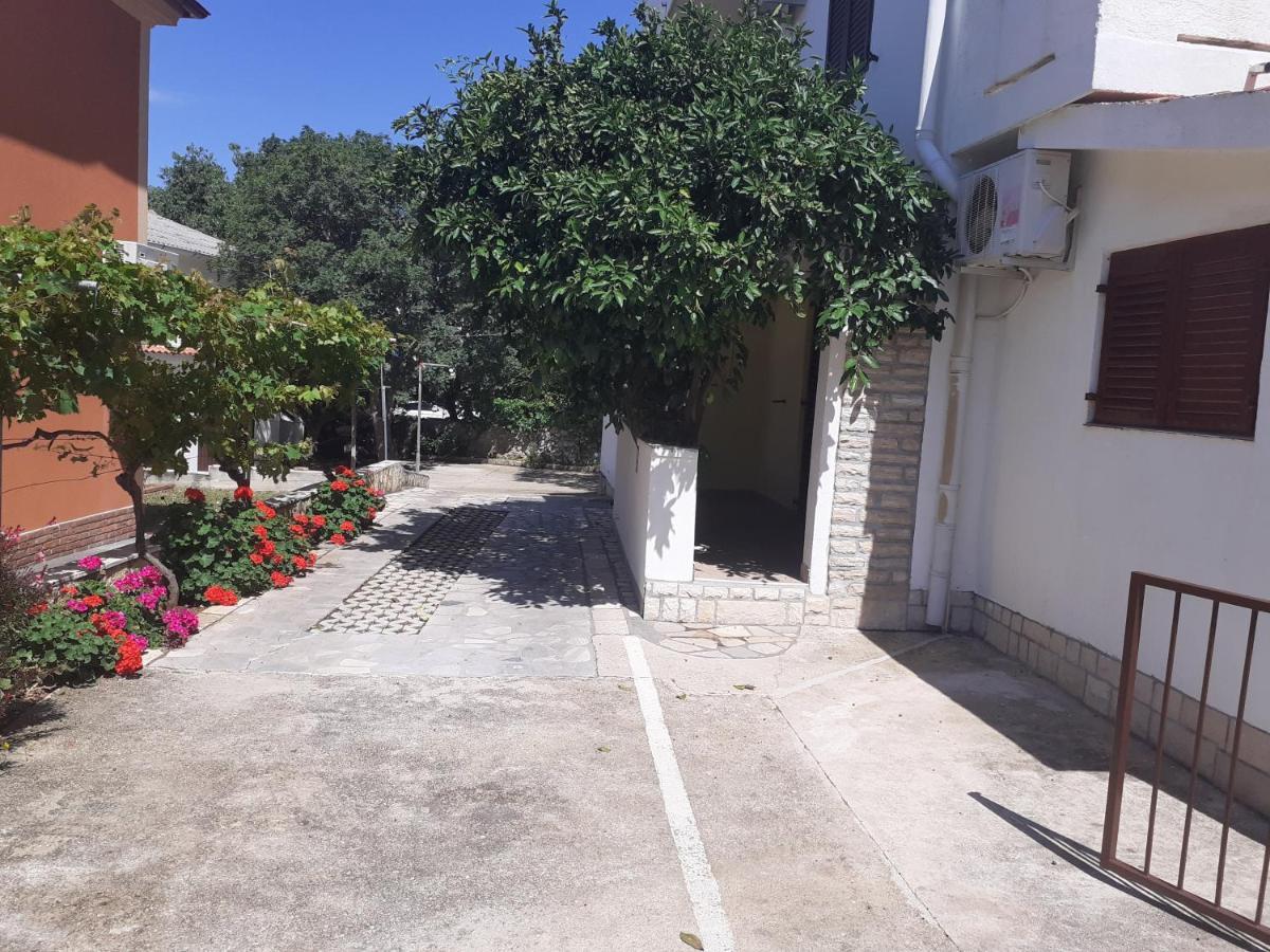 Apartmani Karuza Novalja Luaran gambar